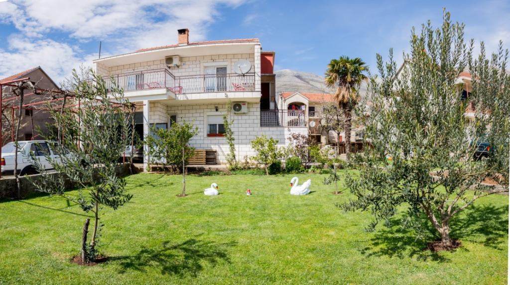 Apartmani Bridge Trebinje Eksteriør billede