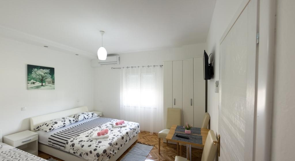 Apartmani Bridge Trebinje Eksteriør billede