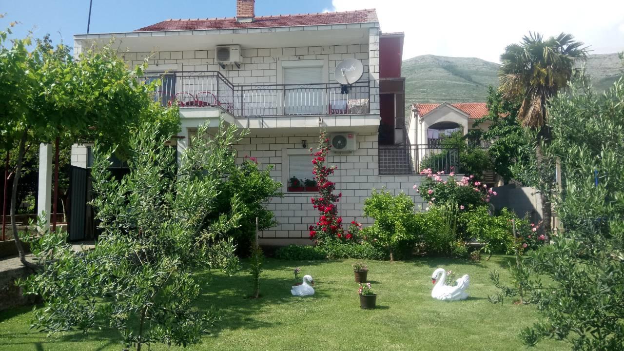 Apartmani Bridge Trebinje Eksteriør billede
